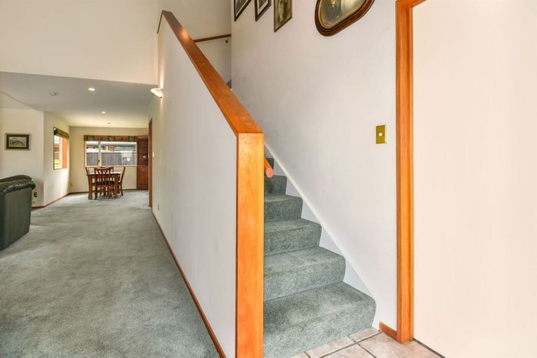 Photo of property in 1 Evenwood Place, Waimairi Beach, Christchurch, 8083