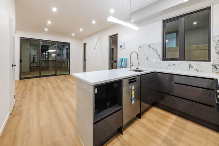 Photo of property in 15 Kapeta Lane, Karaka, 2113