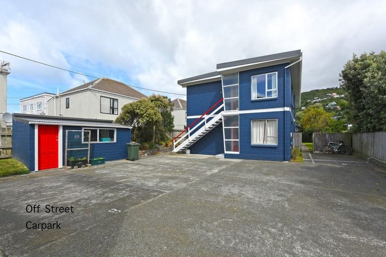 Photo of property in 218u8 Onepu Road, Lyall Bay, Wellington, 6022