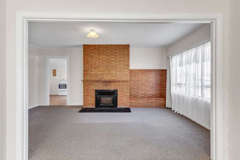 Photo of property in 32 Manuka Street, Castlecliff, Whanganui, 4501
