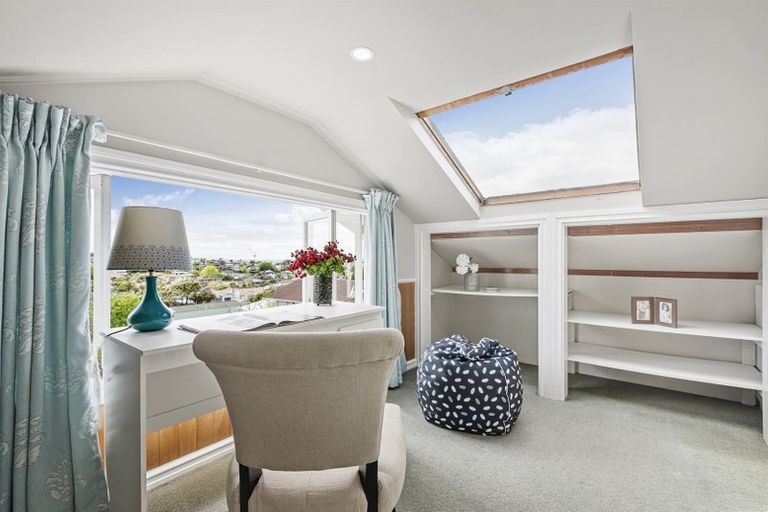 Photo of property in 1/23 Quebec Road, Milford, Auckland, 0620
