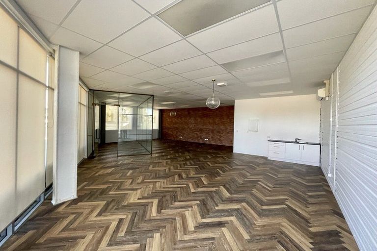 Photo of property in 1/108 Great South Road, Manurewa, Auckland, 2102