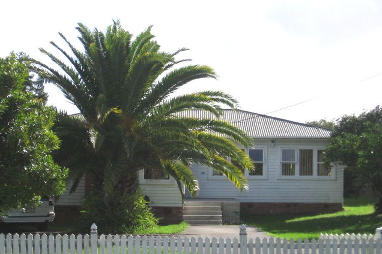 Photo of property in 30 Rathgar Road, Henderson, Auckland, 0610