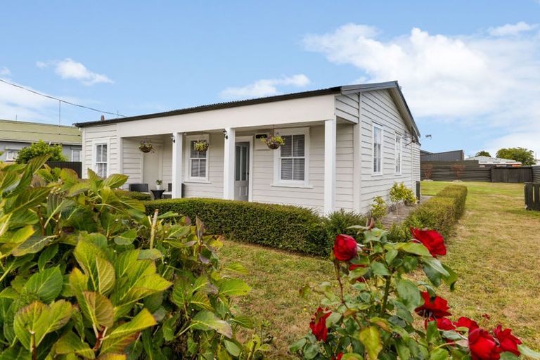 Photo of property in 429 Waihi Road, Normanby, Hawera, 4614