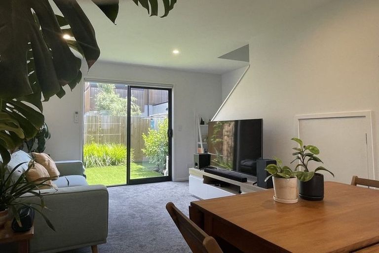 Photo of property in 2/309 Armagh Street, Christchurch Central, Christchurch, 8011