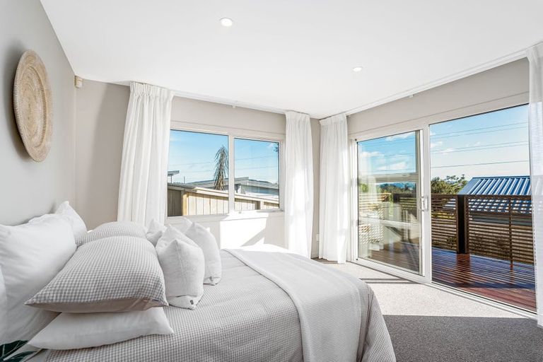 Photo of property in 48 Endeavour Drive, Whitby, Porirua, 5024