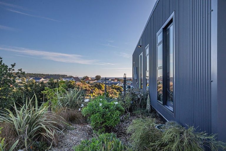 Photo of property in 33 Achilles Avenue, Waitarere Beach, Levin, 5510