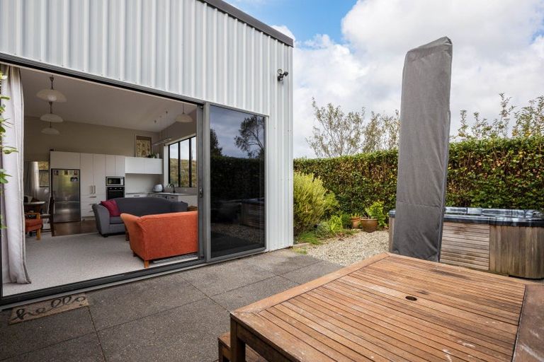 Photo of property in 80a Henwood Road, Paraite, New Plymouth, 4372