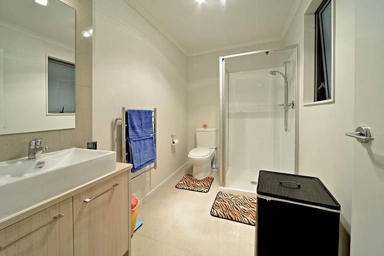 Photo of property in 20 Lane Cameron Place, Flat Bush, Auckland, 2019