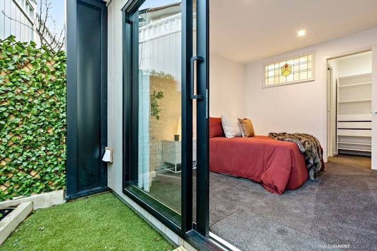 Photo of property in 10b Crieff Street, Northland, Wellington, 6012