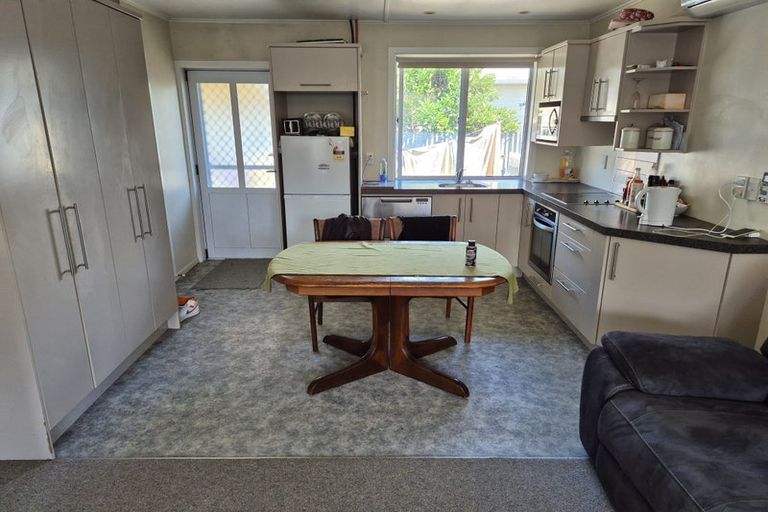 Photo of property in 3/813 Clive Street, Akina, Hastings, 4122