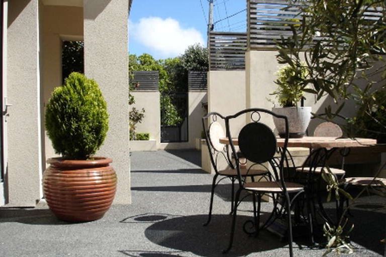 Photo of property in 48 Homebush Road, Khandallah, Wellington, 6035