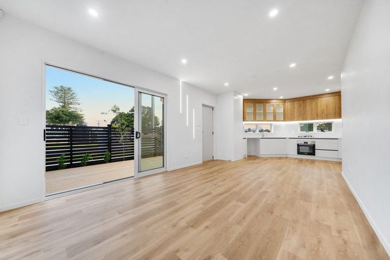 Photo of property in 30 Carruth Road, Papatoetoe, Auckland, 2025