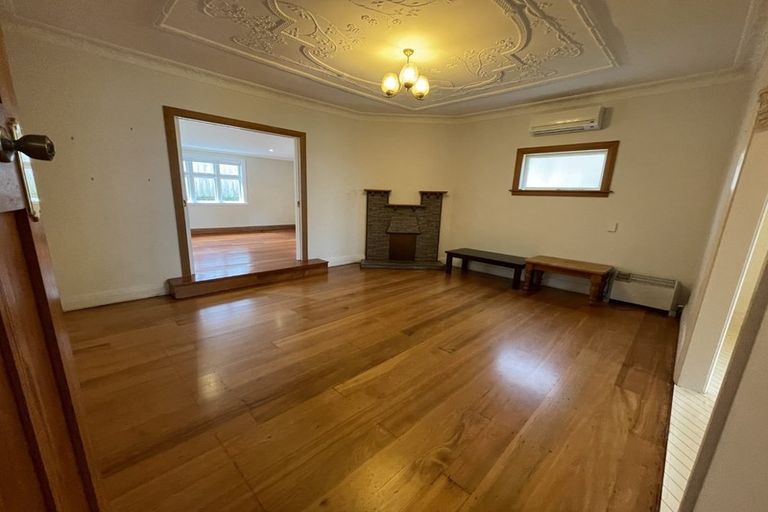Photo of property in 12 Darlington Terrace, Miramar, Wellington, 6022