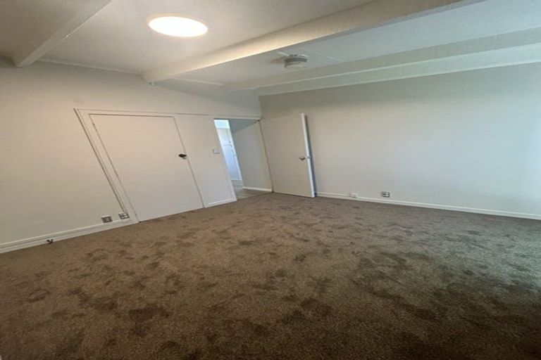 Photo of property in 1/17 Glengarry Road, Glen Eden, Auckland, 0602