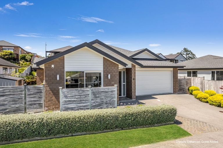 Photo of property in 21 Jeroboam Loop, Kumeu, 0810