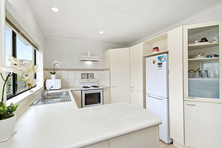 Photo of property in 1 Elena Place, Welcome Bay, Tauranga, 3112