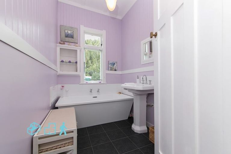 Photo of property in 12 Elliot Street, Riverhead, 0820