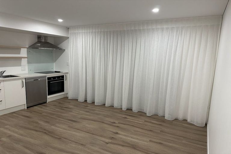 Photo of property in 10/45 Cessna Crescent, Mangere, Auckland, 2022