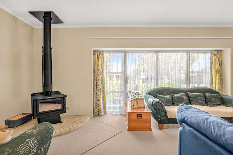 Photo of property in 22 Magnolia Avenue, Opaheke, Papakura, 2113