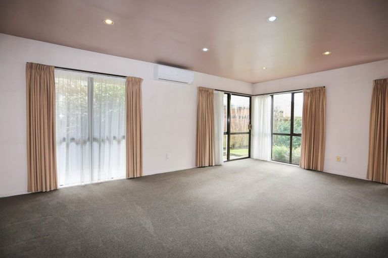Photo of property in 90 Proctor Street, Papanui, Christchurch, 8053