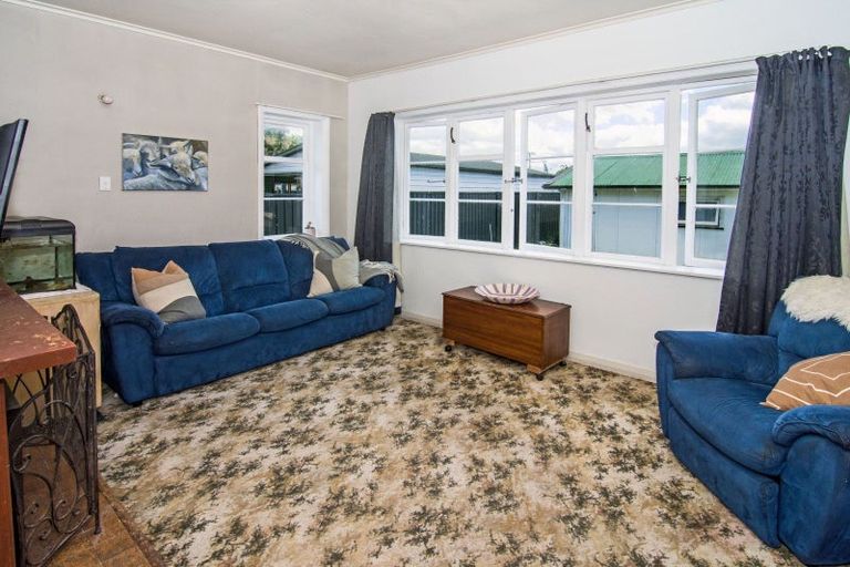 Photo of property in 51 Masters Crescent, Masterton, 5810