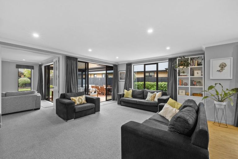 Photo of property in 21 Kohi Drive, Parklands, Christchurch, 8083