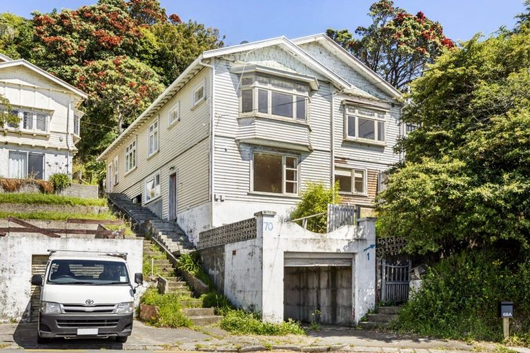 Photo of property in 70 Mitchell Street, Brooklyn, Wellington, 6021