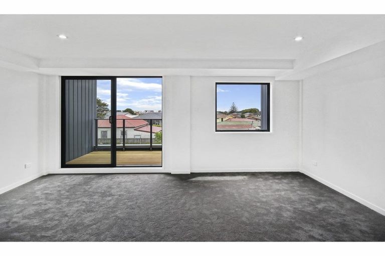 Photo of property in 211/8 Gray Avenue, Mangere East, Auckland, 2024