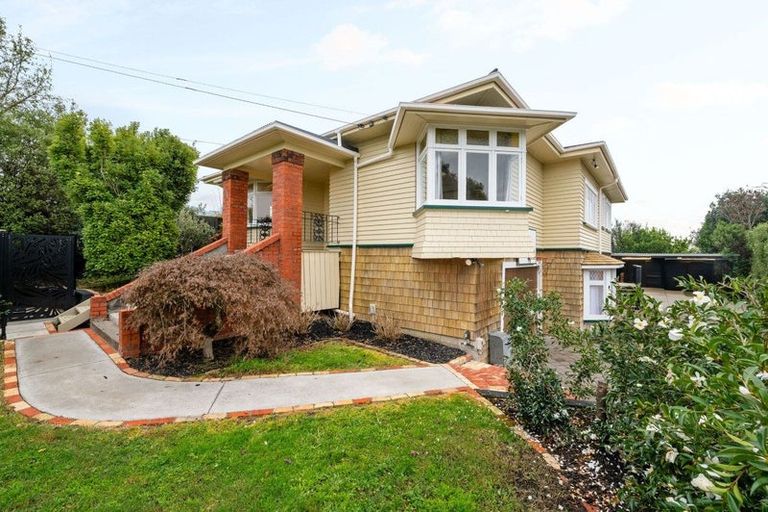 Photo of property in 21 Dinsdale Road, Dinsdale, Hamilton, 3204