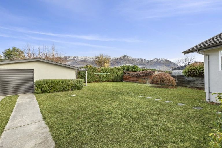 Photo of property in 29 Hunter Crescent, Wanaka, 9305
