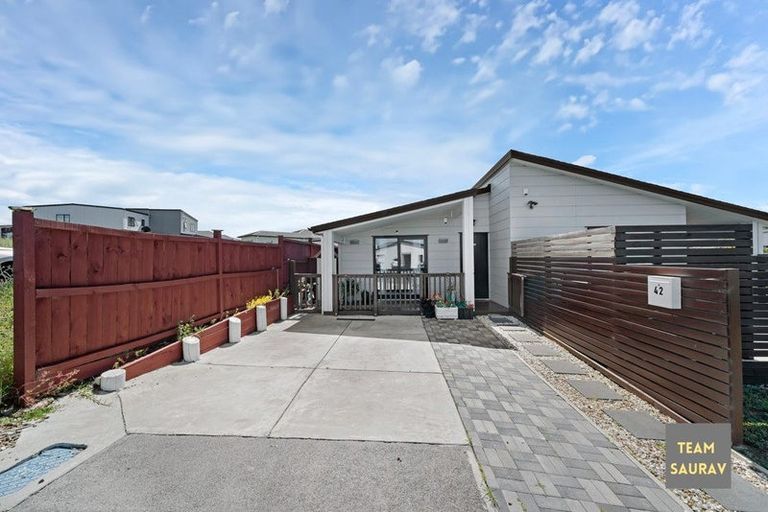 Photo of property in 42 Kahui Parade, Karaka, Papakura, 2113