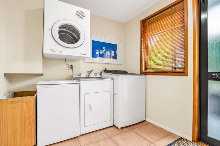 Photo of property in 2 Mahoe Street, Matua, Tauranga, 3110