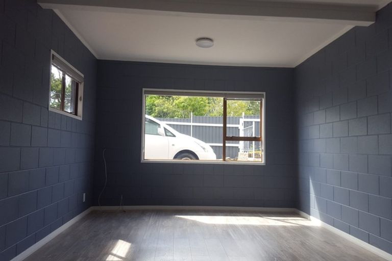 Photo of property in 110 Lauderdale Road, Birkdale, Auckland, 0626