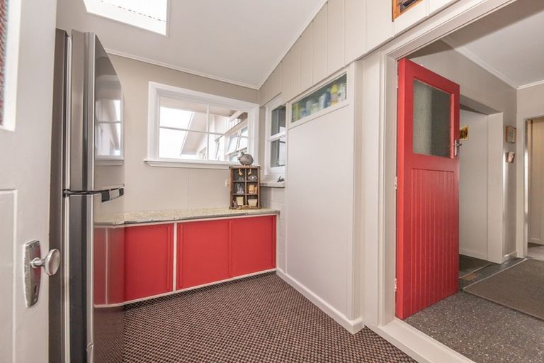 Photo of property in 114 Brougham Street, Westport, 7825