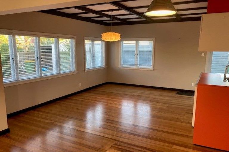 Photo of property in 90 Naylor Street, Hamilton East, Hamilton, 3216