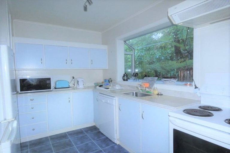 Photo of property in 10f1 Downing Street, Crofton Downs, Wellington, 6035