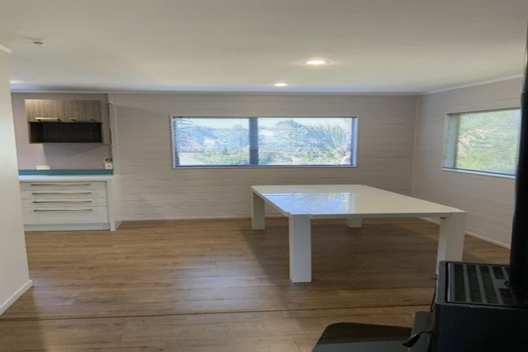 Photo of property in 11 Longview Rise, Massey, Auckland, 0614