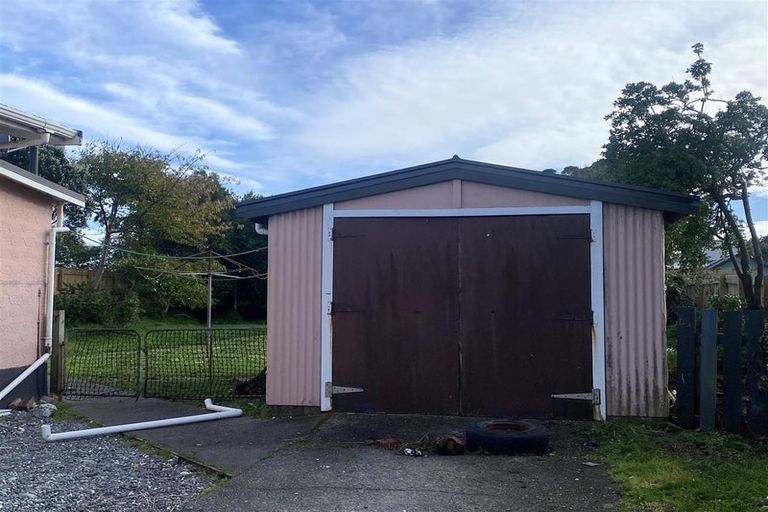 Photo of property in 22 Doyle Street, Blaketown, Greymouth, 7805