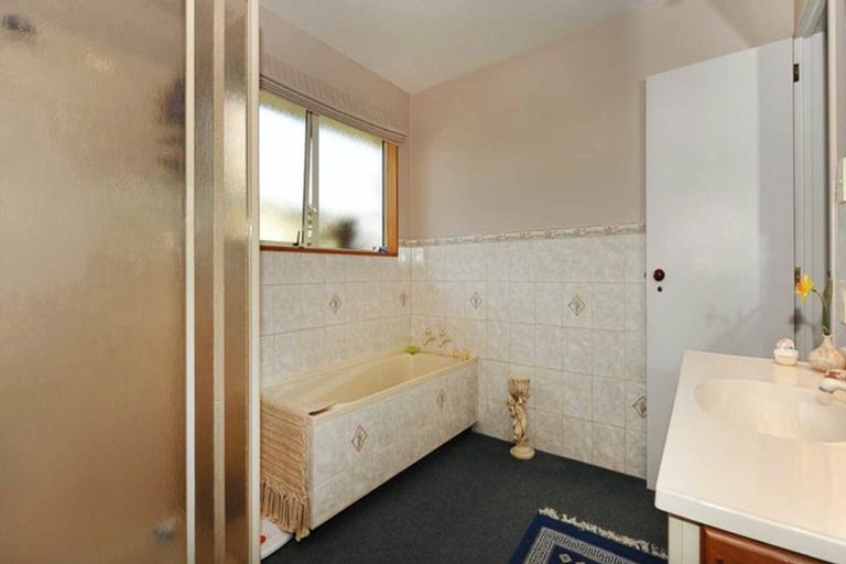 Photo of property in 38 Kintyre Drive, Broomfield, Christchurch, 8042