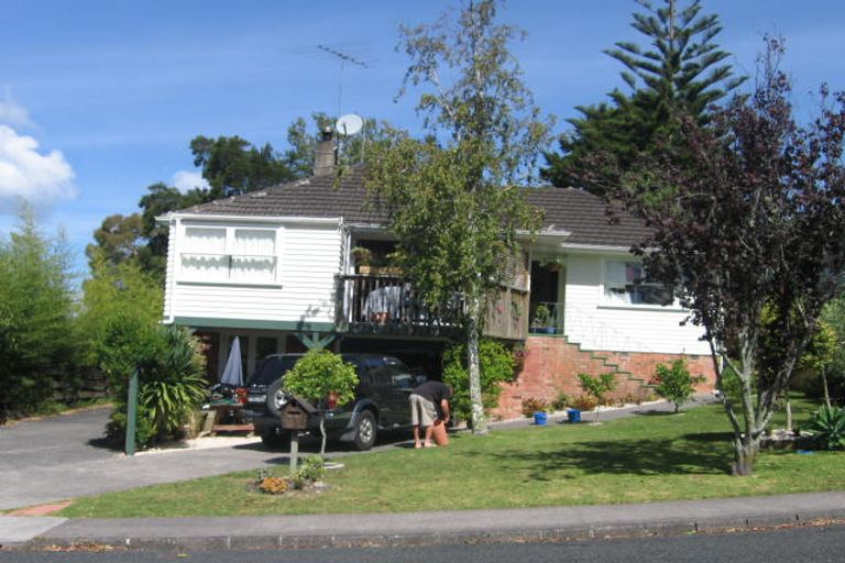 Photo of property in 2/77 Marlborough Avenue, Glenfield, Auckland, 0629