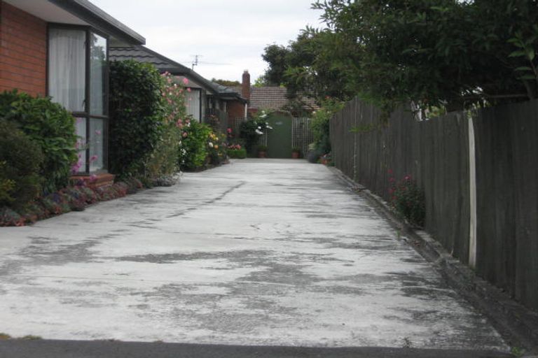 Photo of property in 1/11 Owens Terrace, Upper Riccarton, Christchurch, 8041