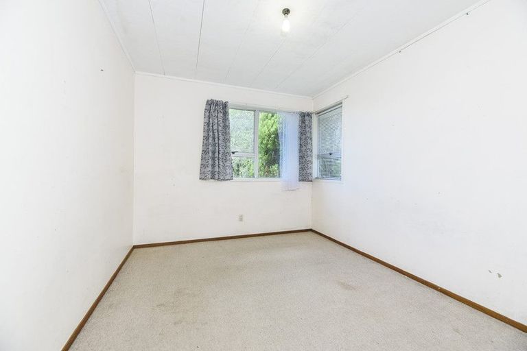 Photo of property in 61 Reynella Drive, Massey, Auckland, 0614