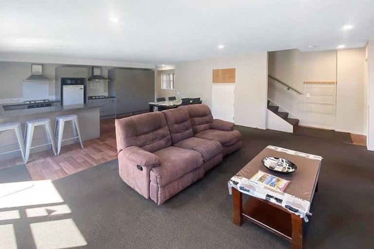 Photo of property in 100a Rattray Street, Riccarton, Christchurch, 8041