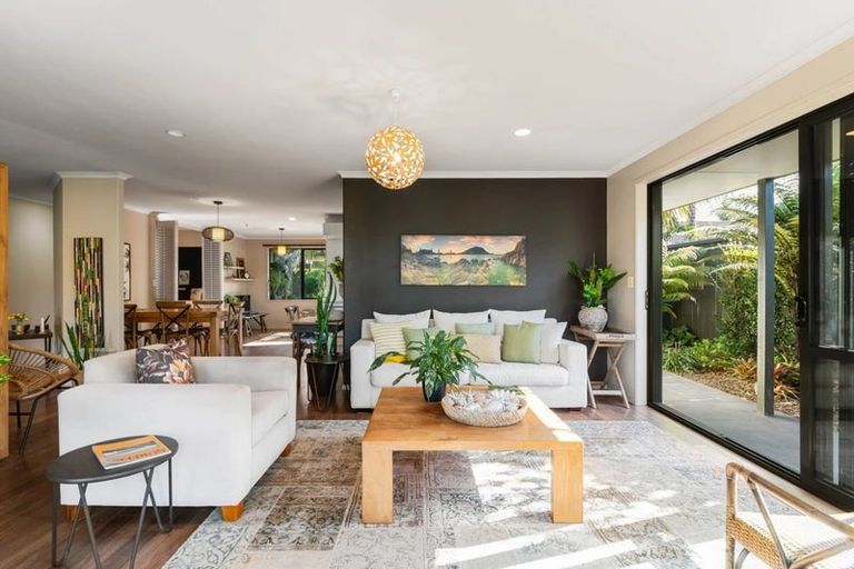 Photo of property in 18 Oriental Parade, Papamoa Beach, Papamoa, 3118