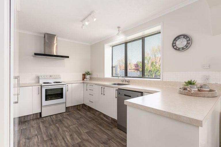 Photo of property in 66a Westgrove Avenue, Avonhead, Christchurch, 8042