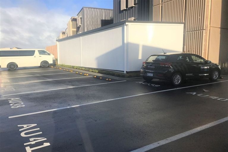 Photo of property in 12/167 Hobsonville Point Road, Hobsonville, Auckland, 0616