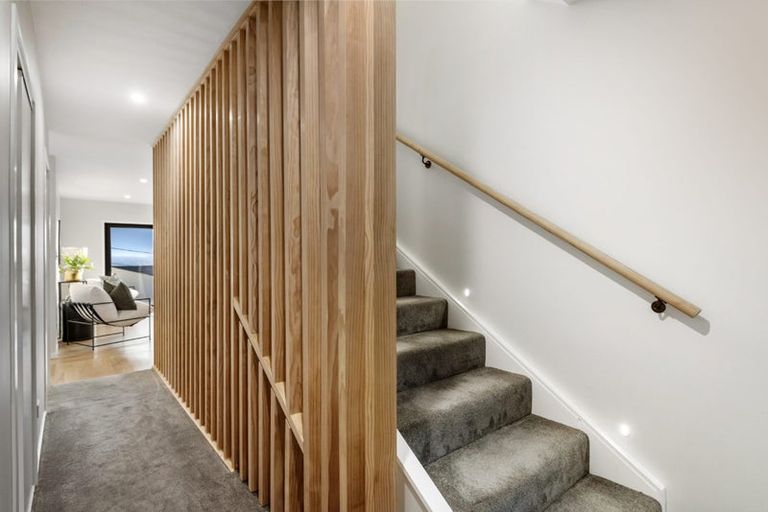 Photo of property in 5 Island Bay Road, Beach Haven, Auckland, 0626
