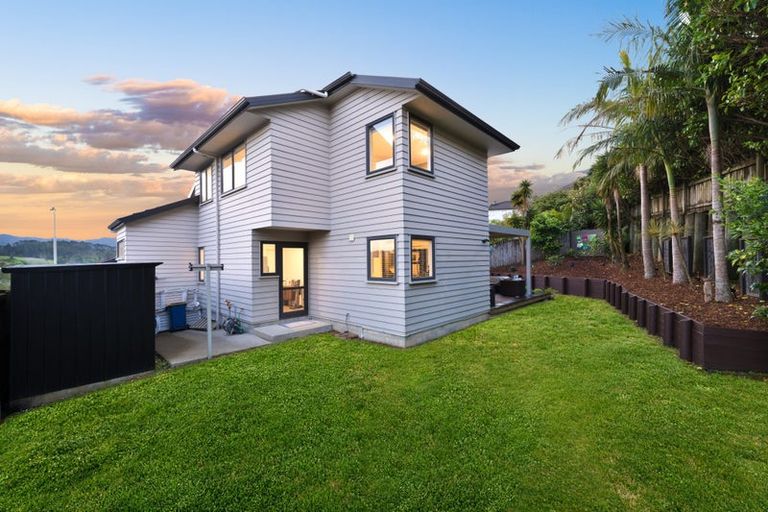 Photo of property in 10 Finsbury Place, Henderson, Auckland, 0612