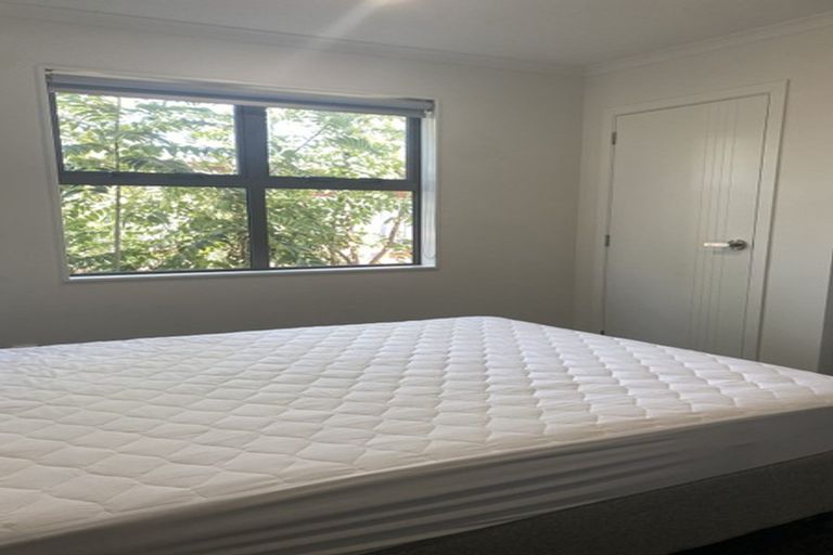 Photo of property in 29u2 May Street, Hamilton East, Hamilton, 3216